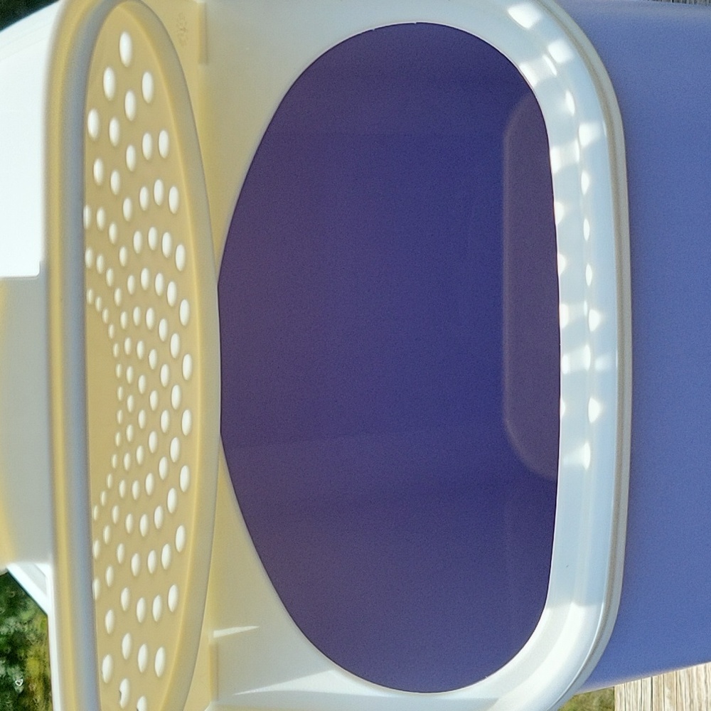 Tupperware EXCLUSIVE Color Potato Smart Container - Picture 2 of 3